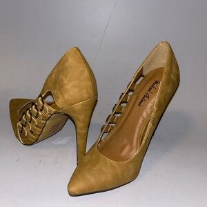 Michael Antonio faux suede heels